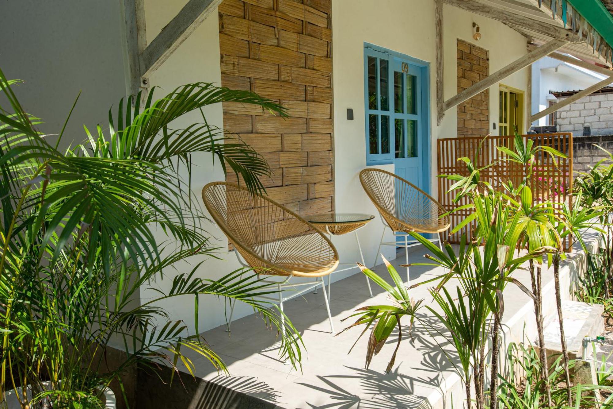 La Roja Bungalows Batununggul Exterior foto