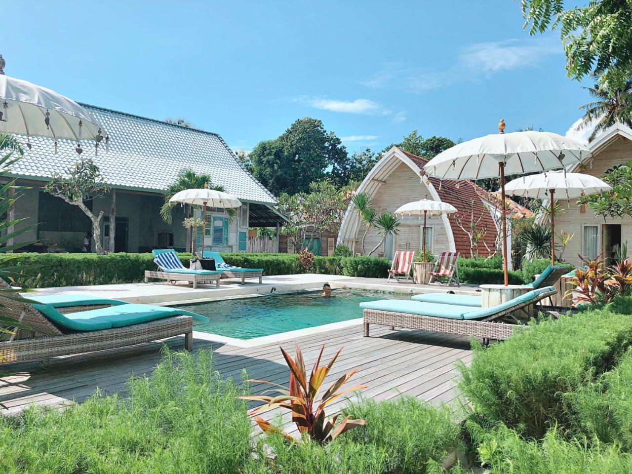La Roja Bungalows Batununggul Exterior foto