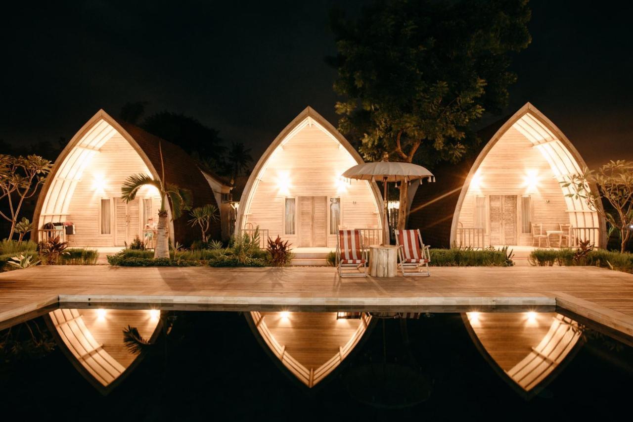 La Roja Bungalows Batununggul Exterior foto